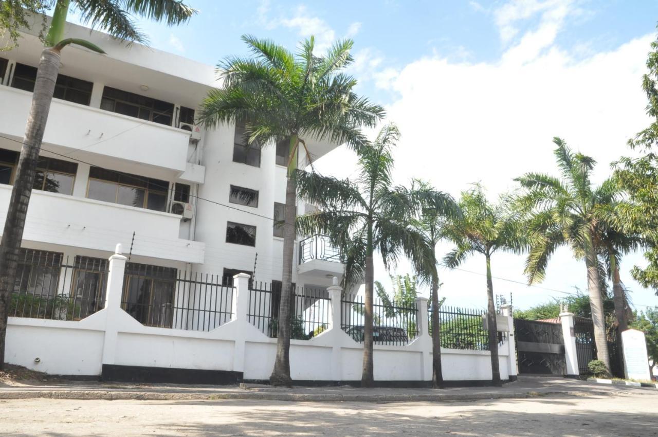 Hotel De Mag Daressalam Exterior foto